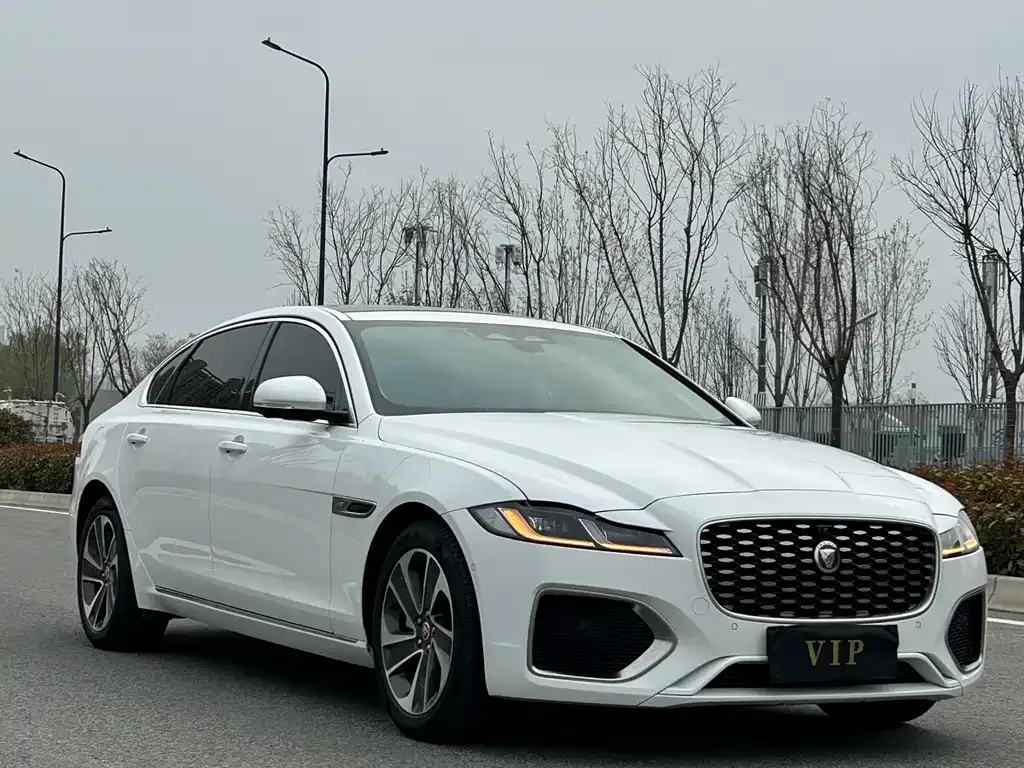 Jaguar XFL — фото 4