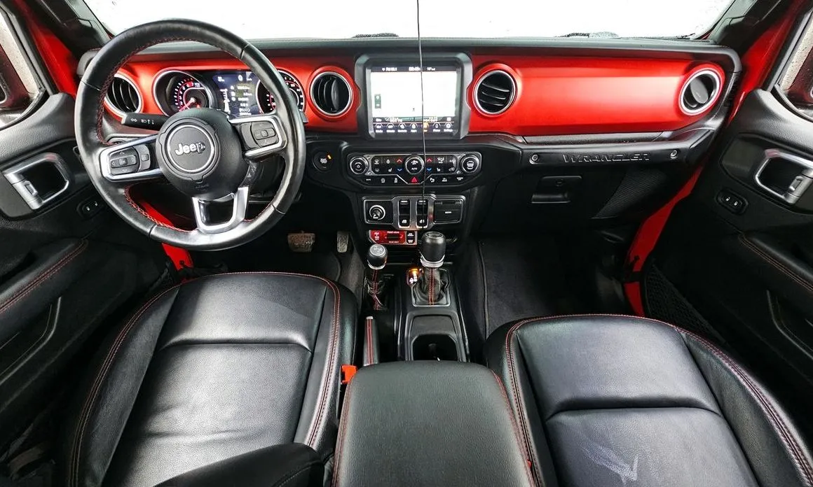 Jeep Wrangler — фото 10