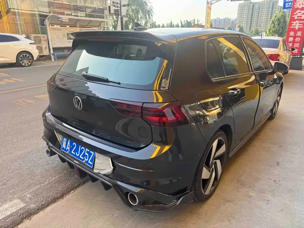 Volkswagen Golf GTI — фото 7