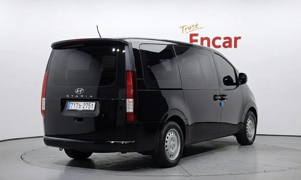 Hyundai Staria — фото 2
