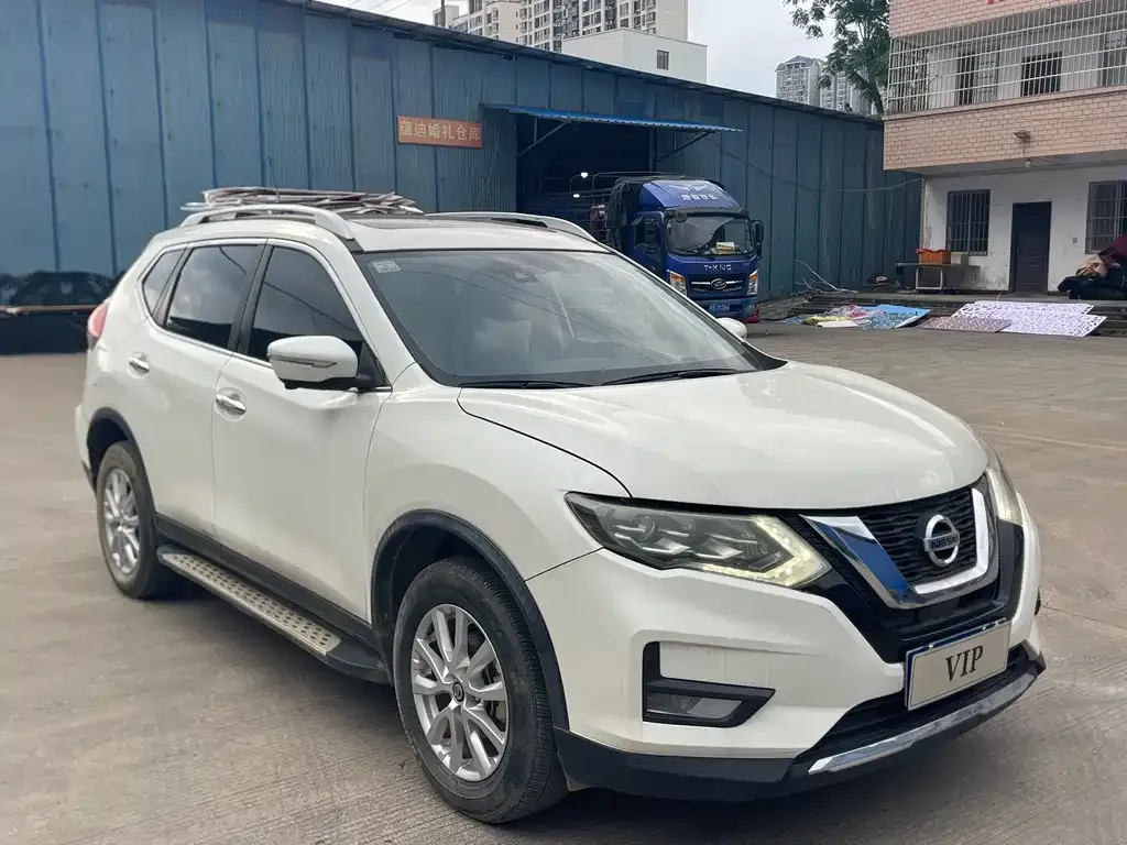 Nissan X-Trail — фото 8