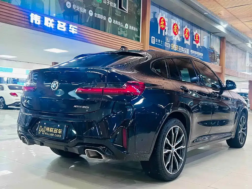 BMW X4 — фото 8