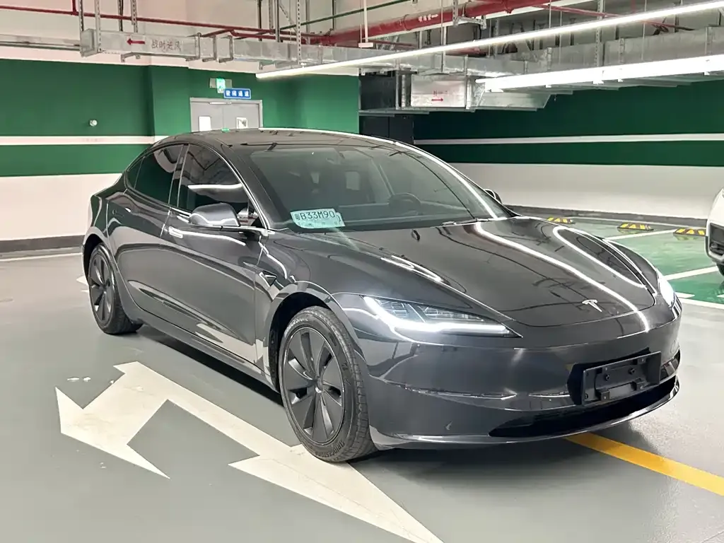 Tesla Model 3 — фото 2