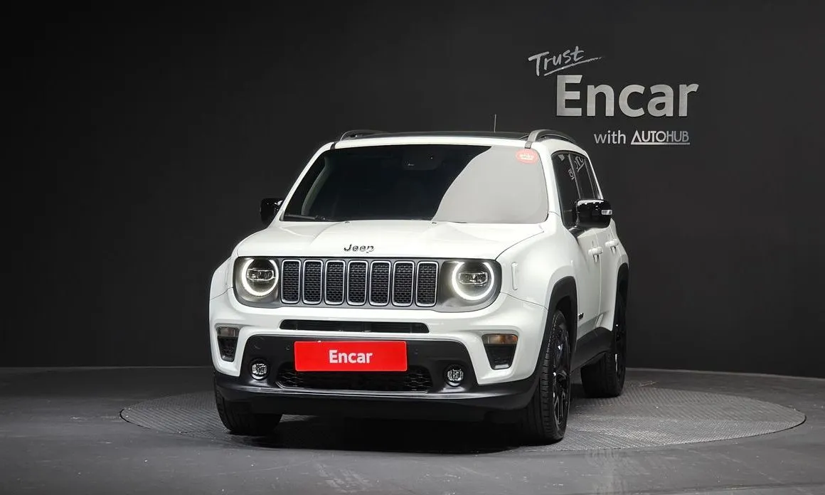 Jeep Renegade — фото 3