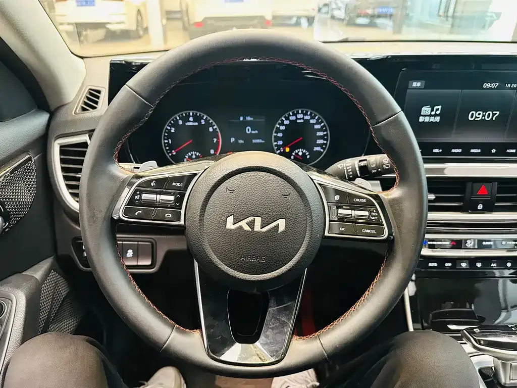 Kia KX3 — фото 3