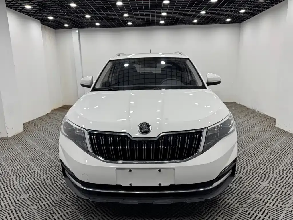 Skoda Kamiq — фото 1