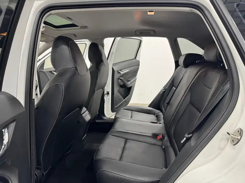 Skoda Kamiq — фото 3