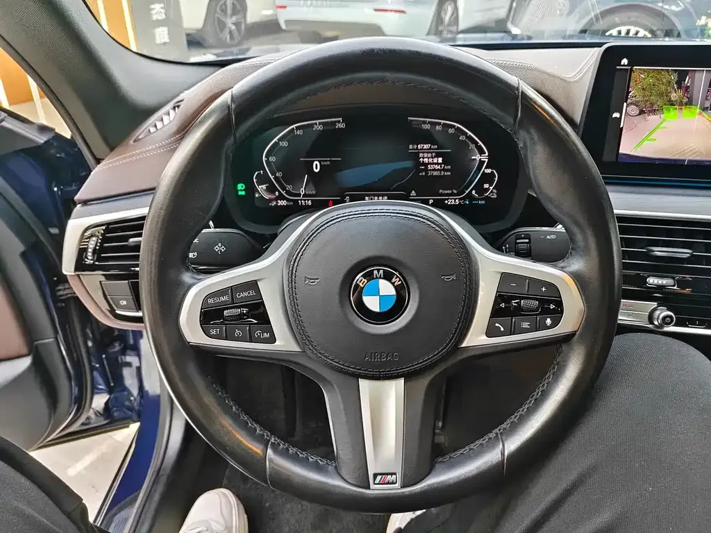 BMW 5 Series New Energy — фото 5