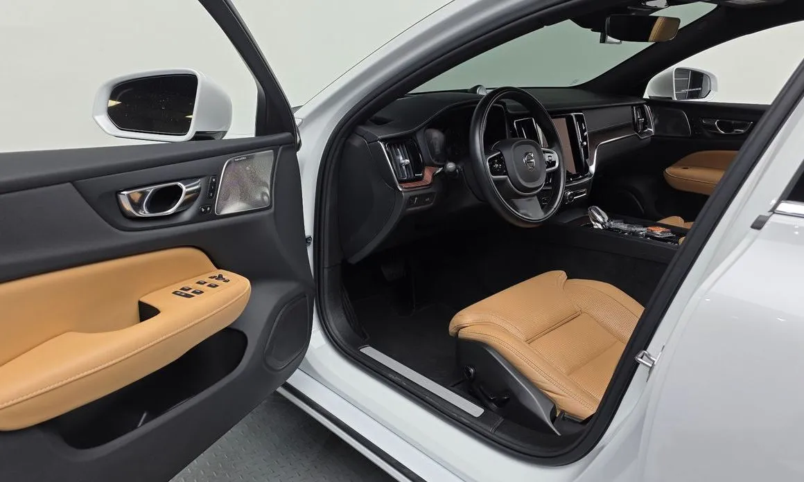 Volvo S60 — фото 10