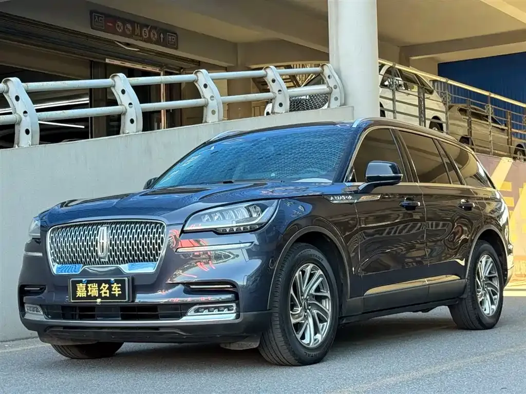Lincoln Aviator — фото 1