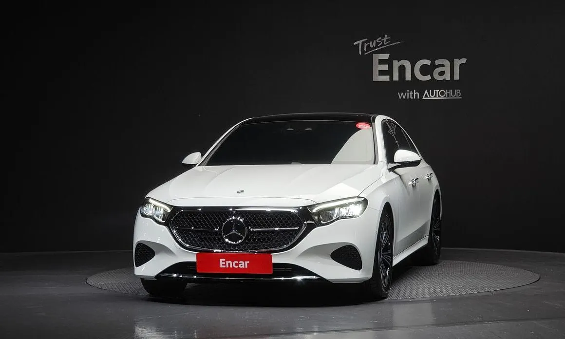 Mercedes-Benz E-Class — фото 2