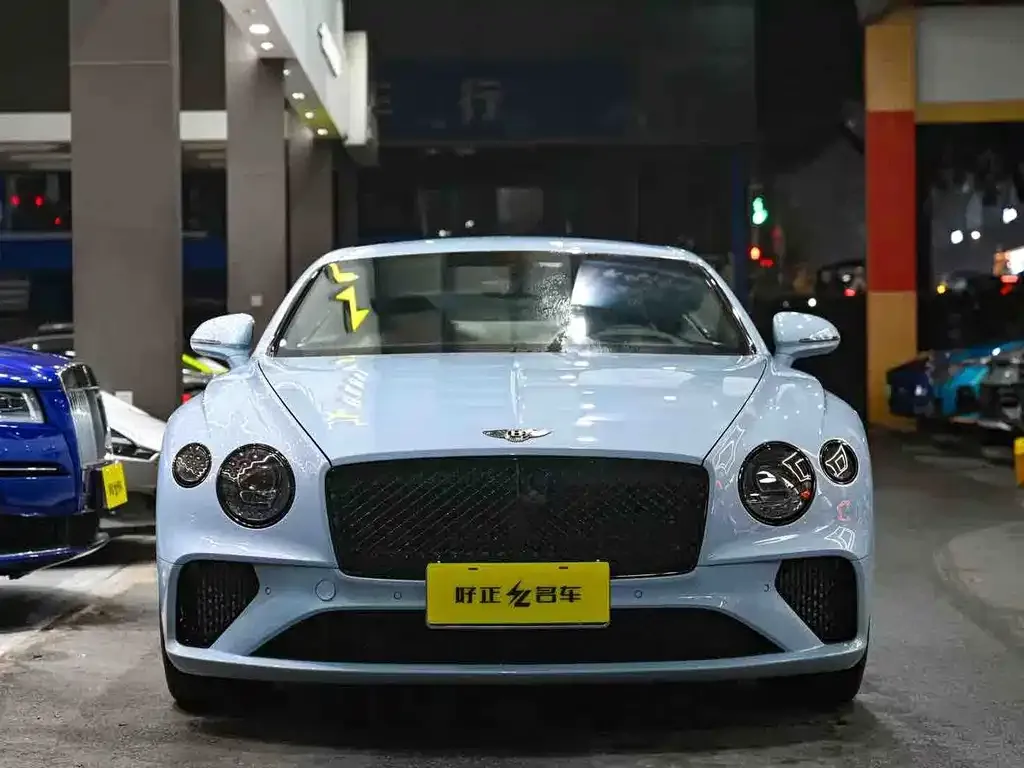 Bentley Continental — фото 1