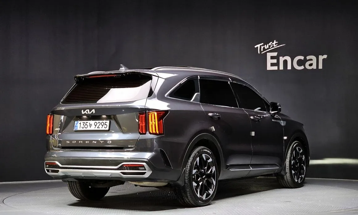 Kia Sorento — фото 4