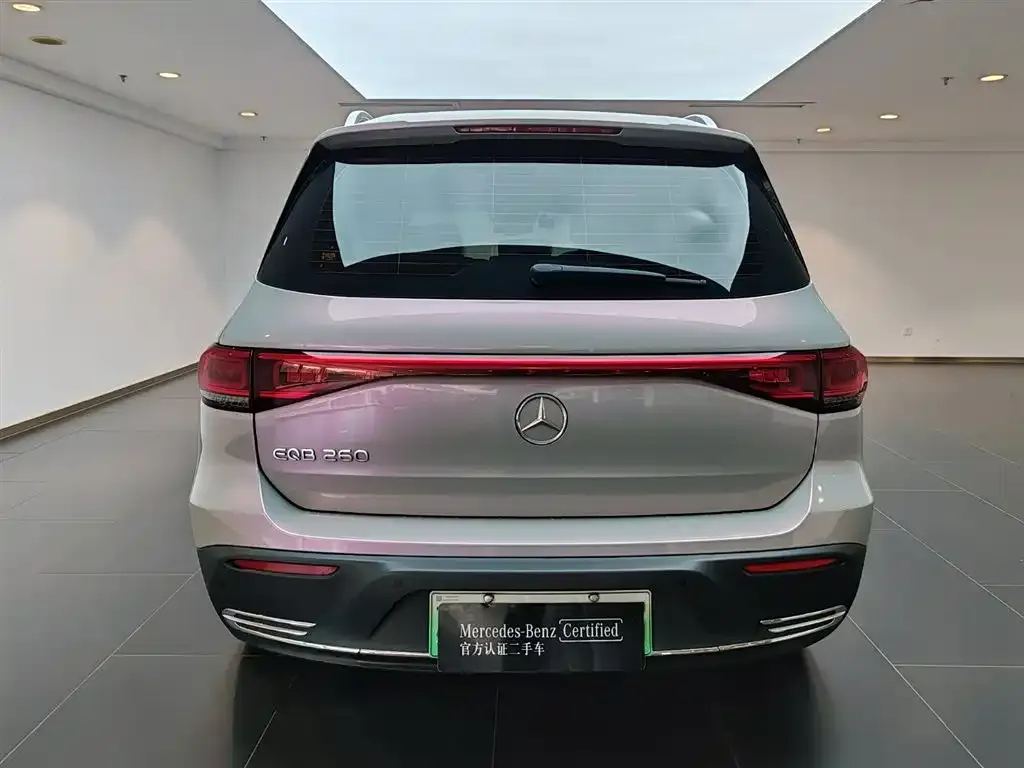 Mercedes-Benz EQB — фото 2