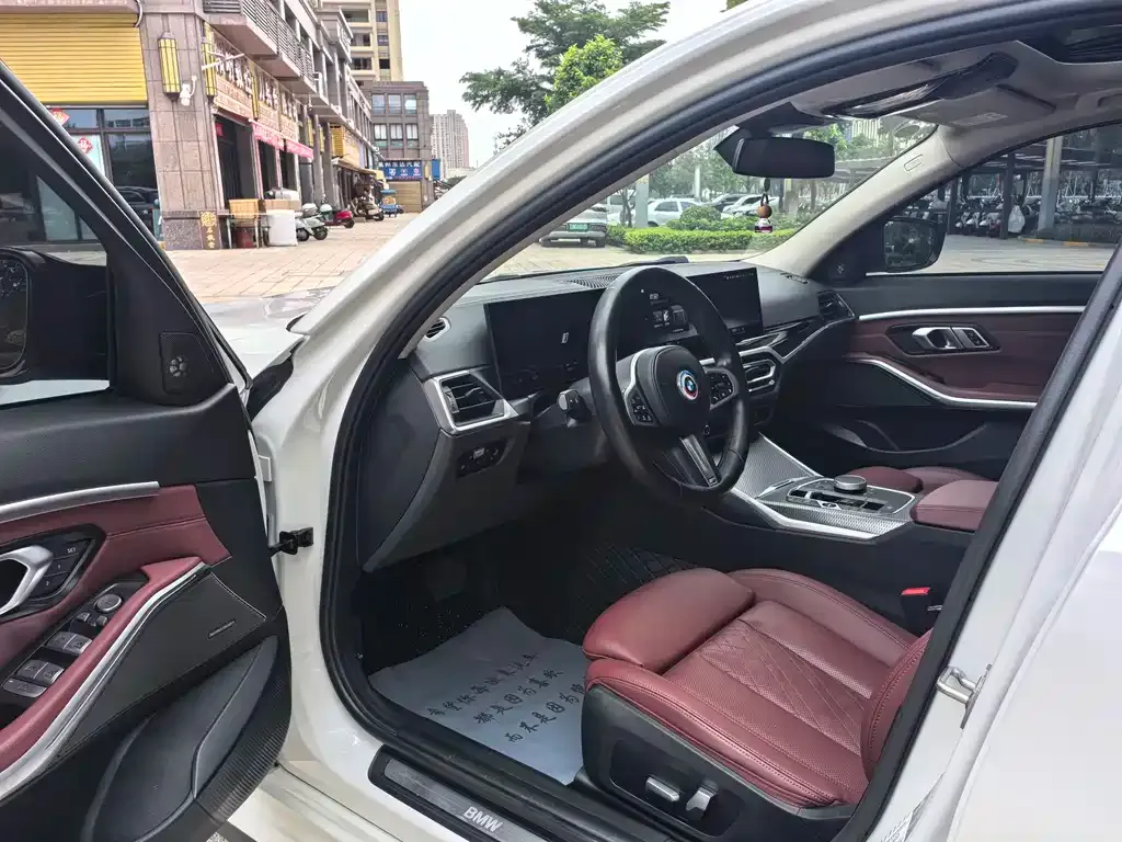 BMW i3 — фото 4