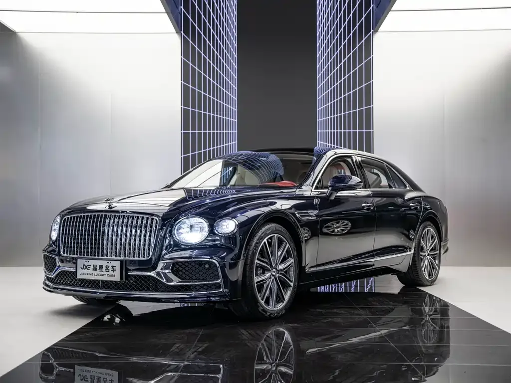 Bentley Flying Spur PHEV — фото 1