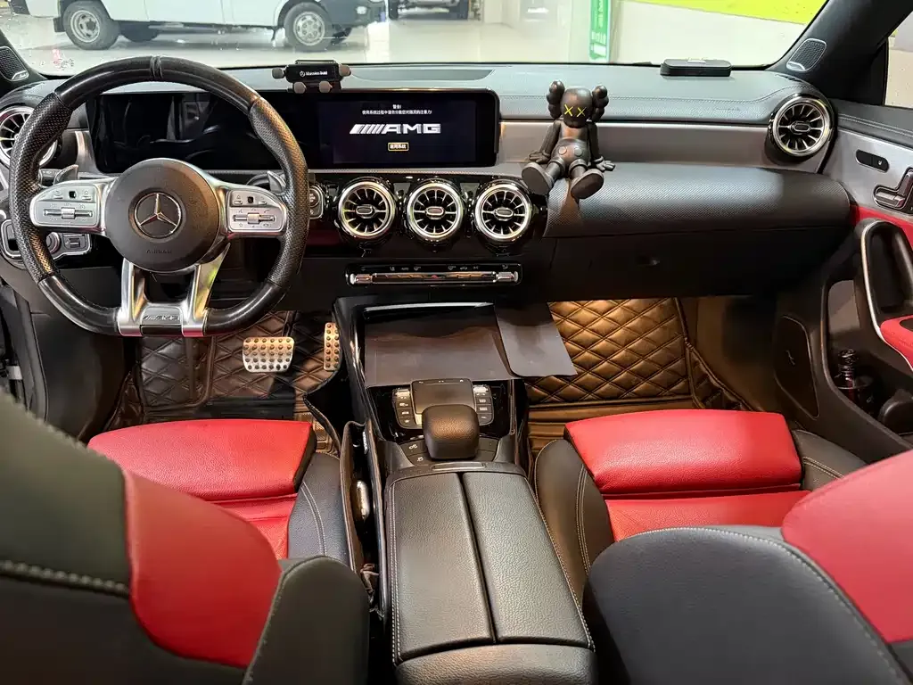 Mercedes-Benz CLA AMG — фото 5