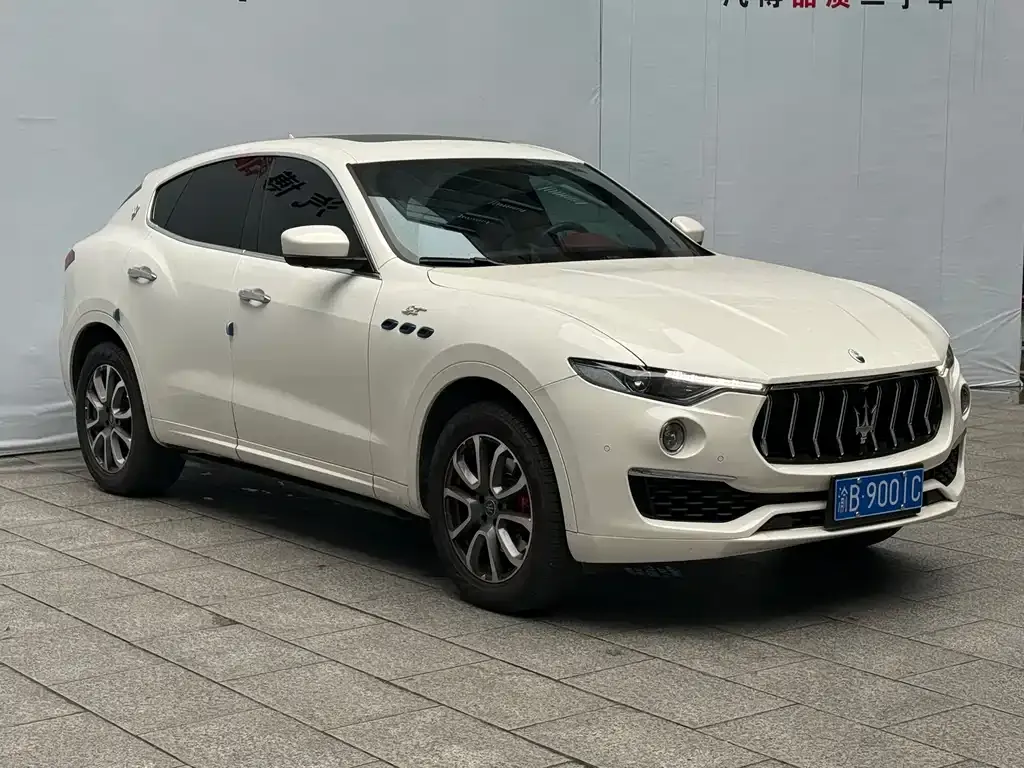 Maserati Levante — фото 7