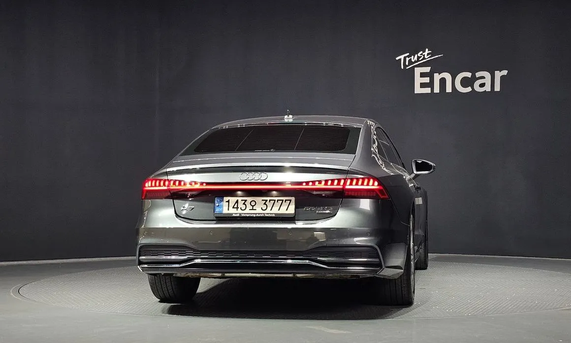 Audi A7 — фото 9