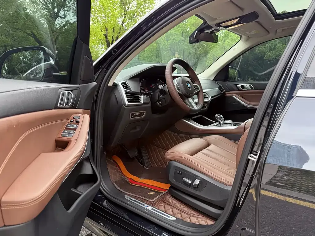 BMW X5 (Import) — фото 4
