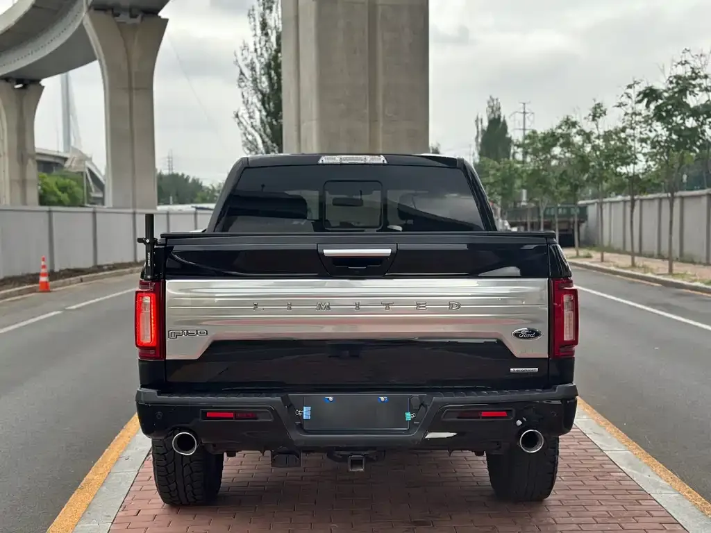 Ford F-150 Raptor — фото 2
