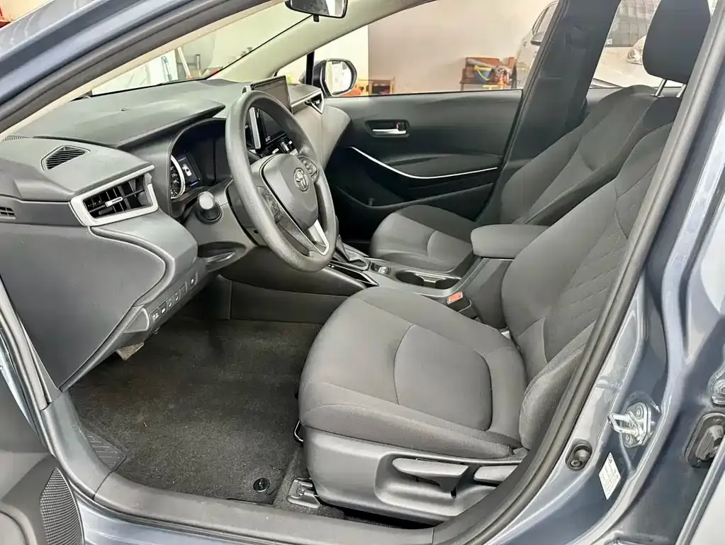 Toyota Corolla — фото 3