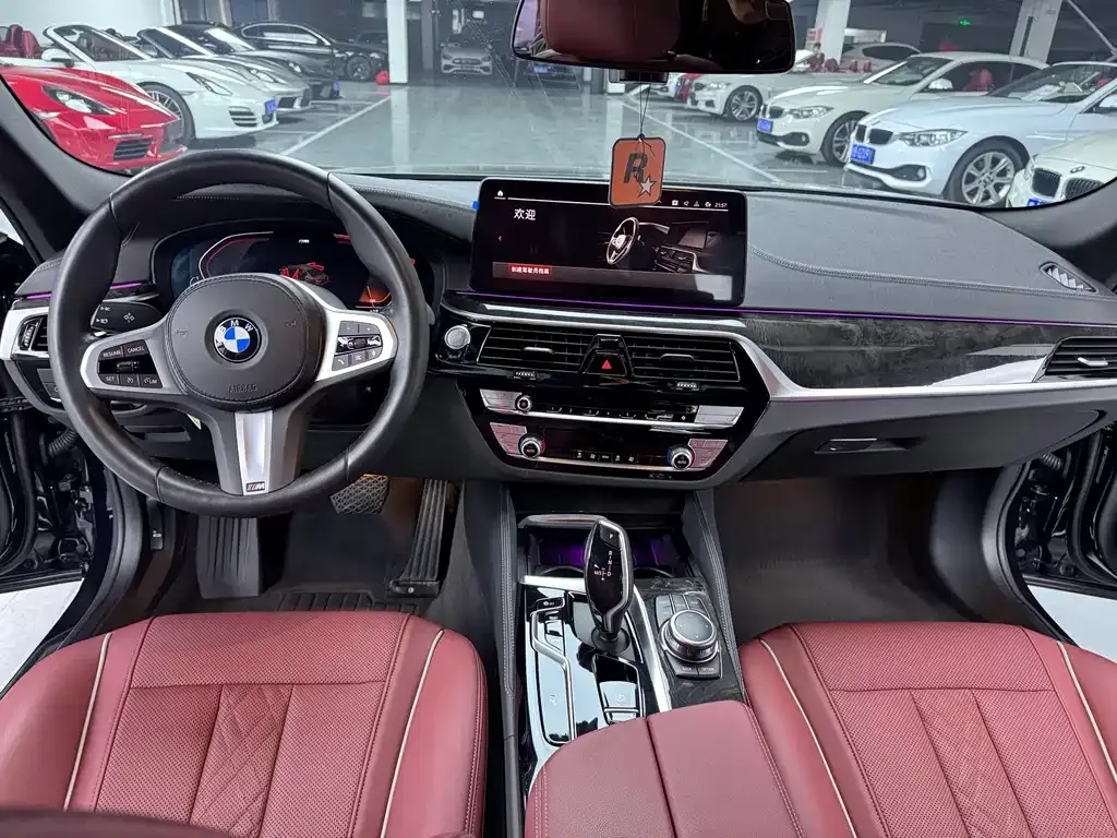 BMW 5 Series — фото 10