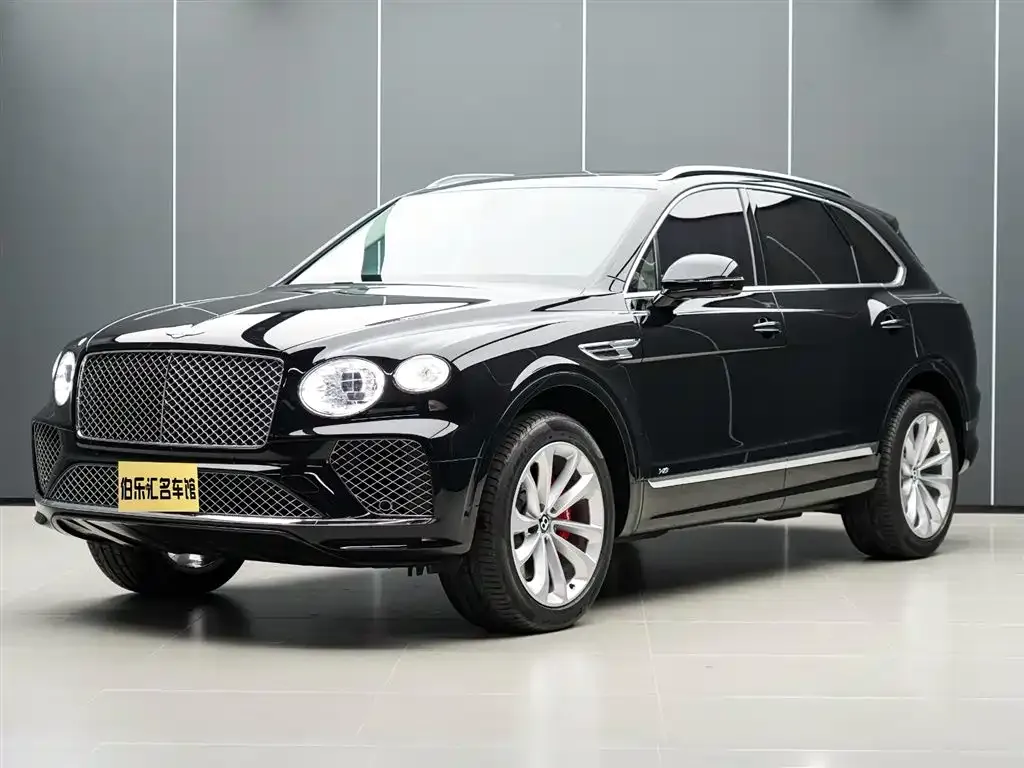 Bentley Bentayga — фото 1