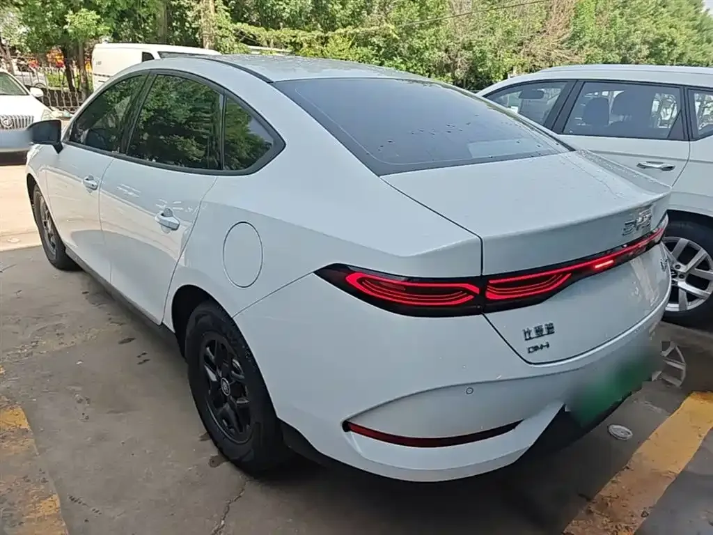 BYD Qin PLUS — фото 8