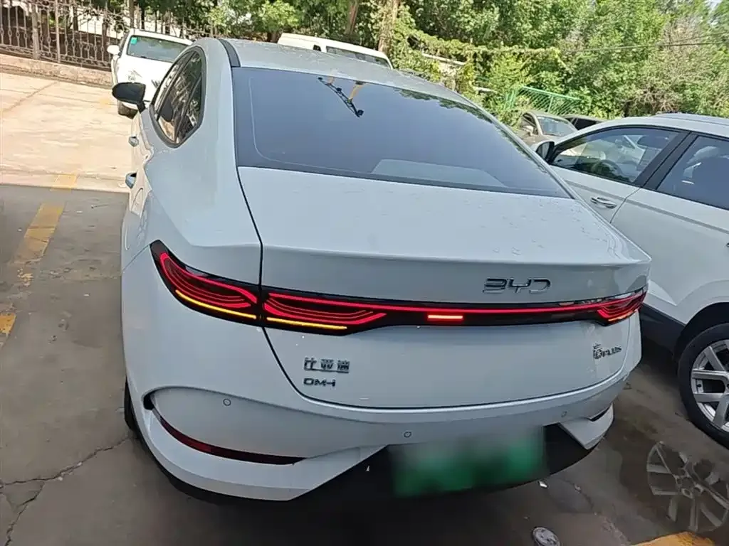 BYD Qin PLUS — фото 10