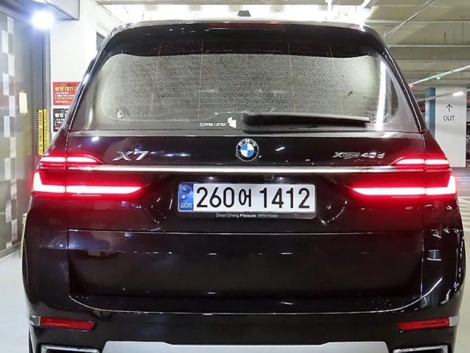 BMW X7 — фото 9