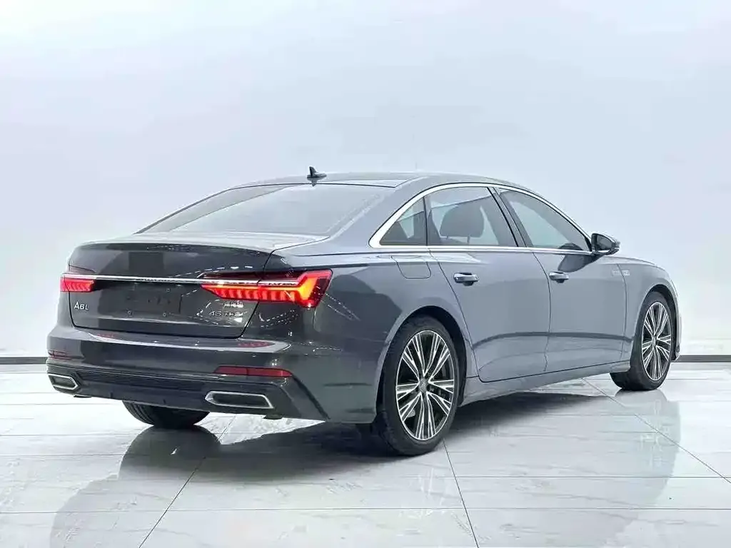 Audi A6L — фото 4