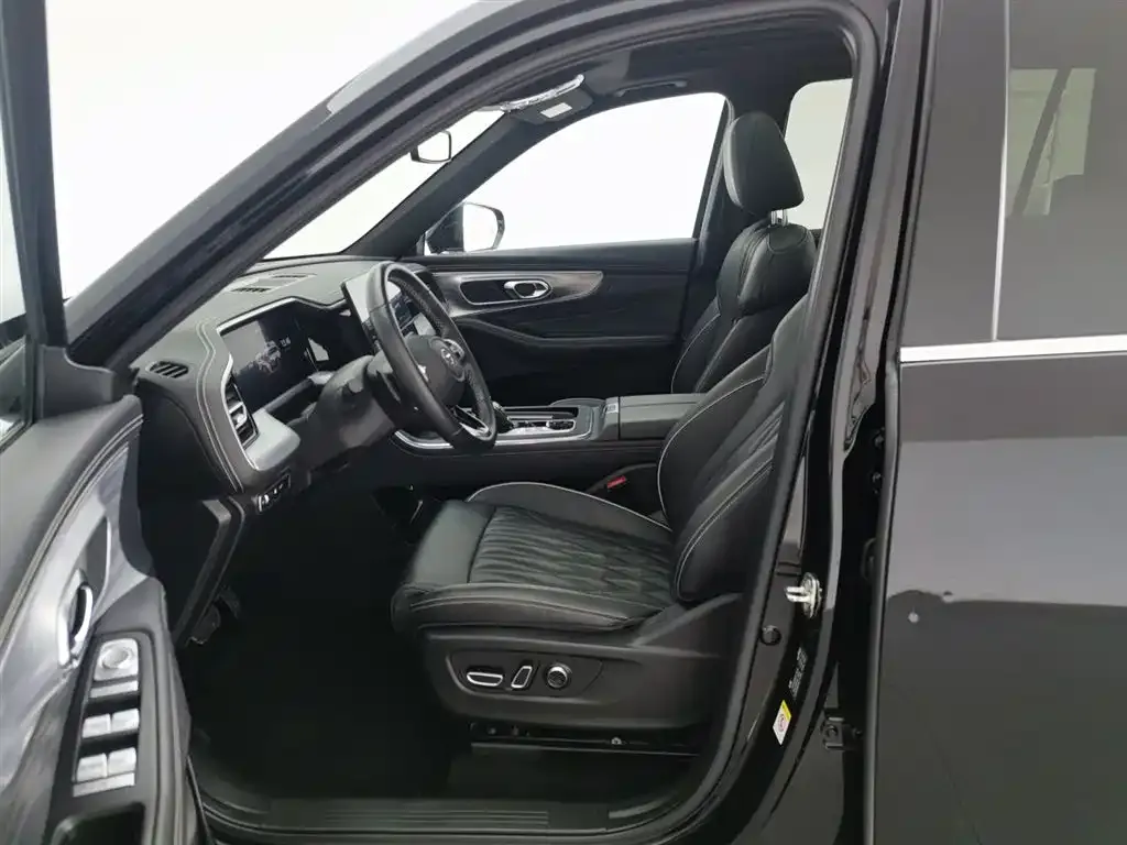 GAC Motor Trumpchi GS8 — фото 9