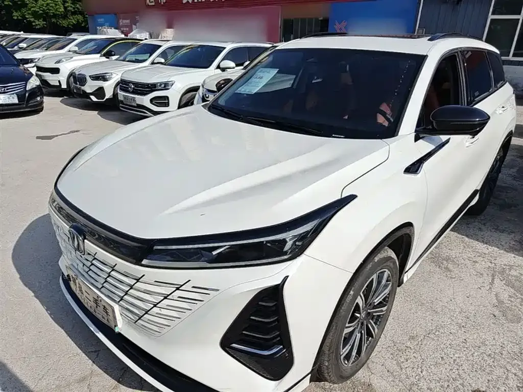 Changan CS75PLUS — фото 1