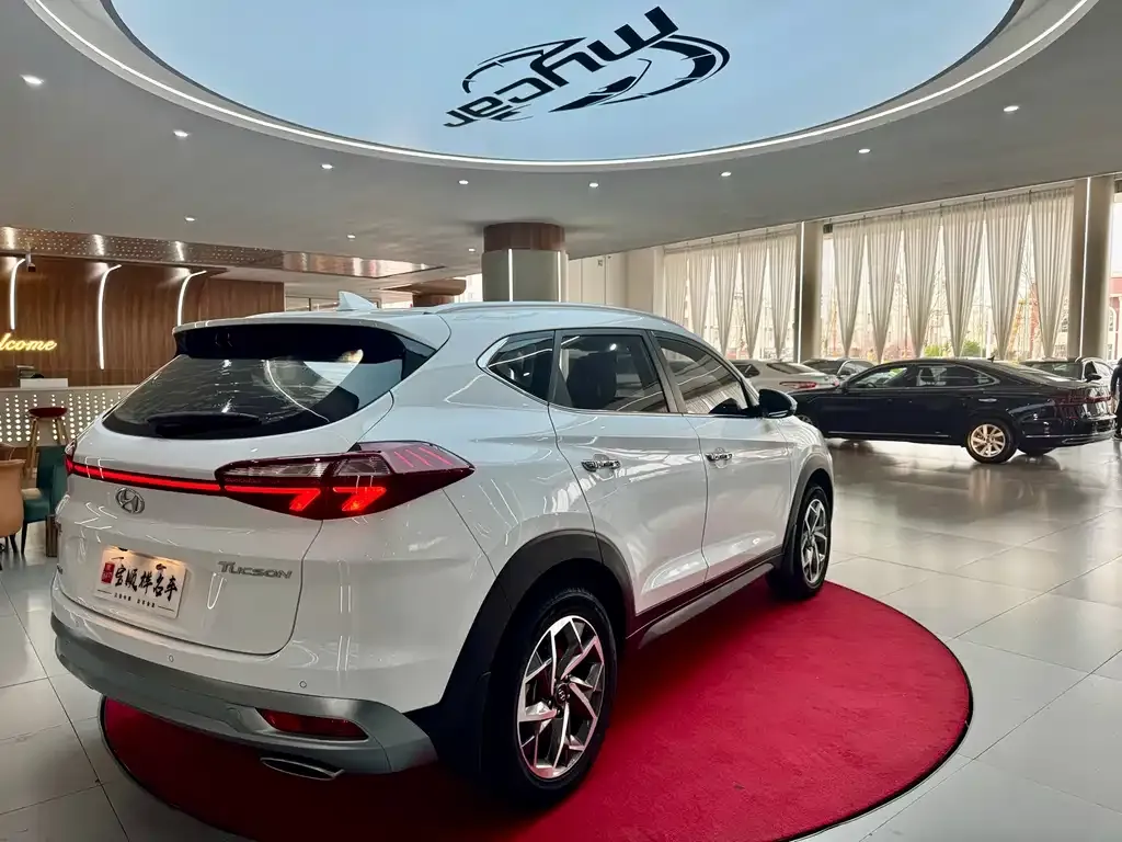 Hyundai Tucson — фото 6