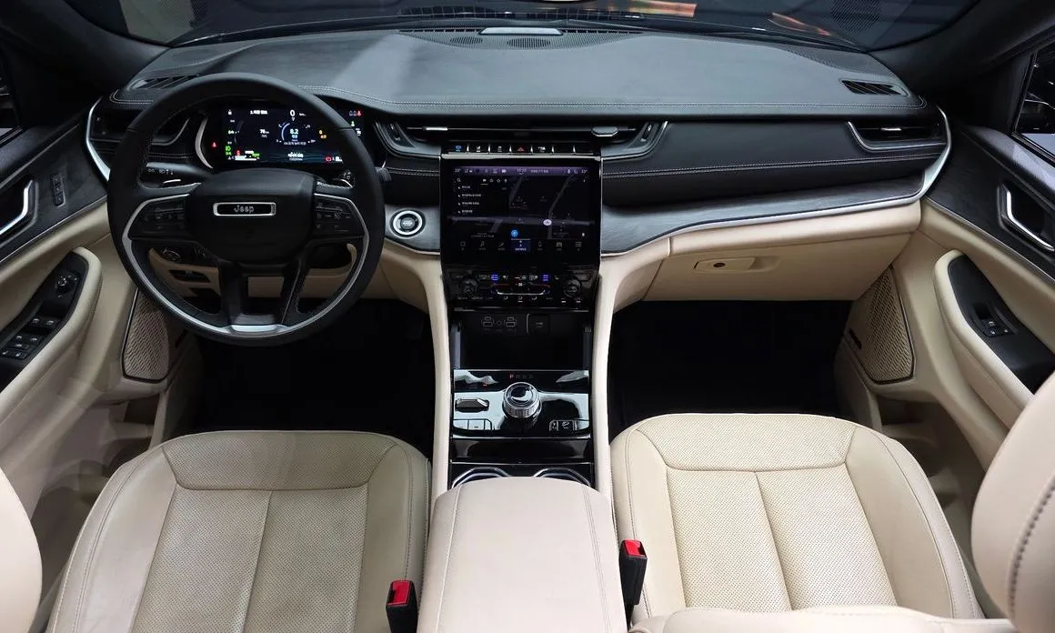 Jeep Cherokee — фото 9