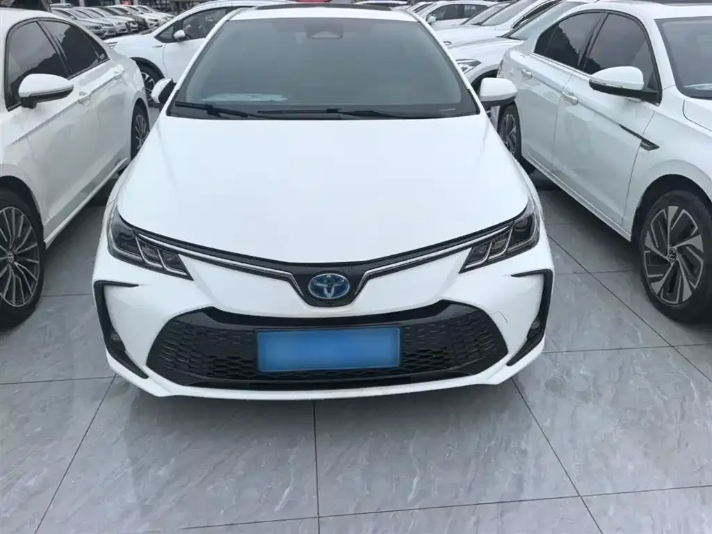 Toyota Corolla — фото 3