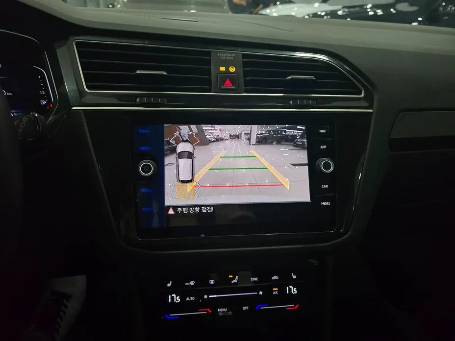 Volkswagen Tiguan — фото 2