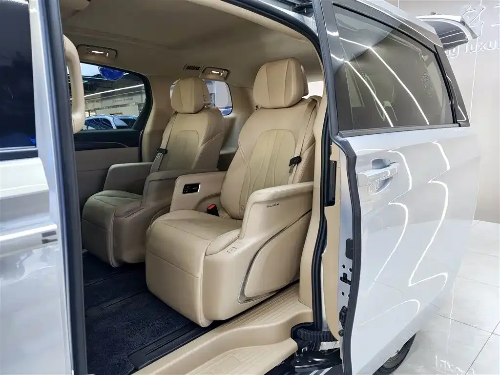 Buick GL8 Hybrid — фото 7