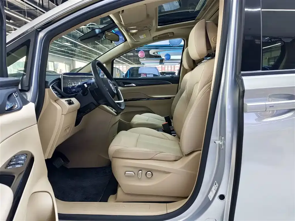 Buick GL8 Hybrid — фото 4