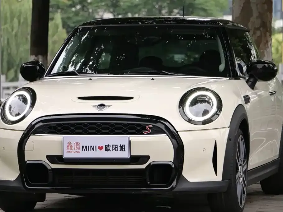 MINI Cooper (3-door) — фото 1