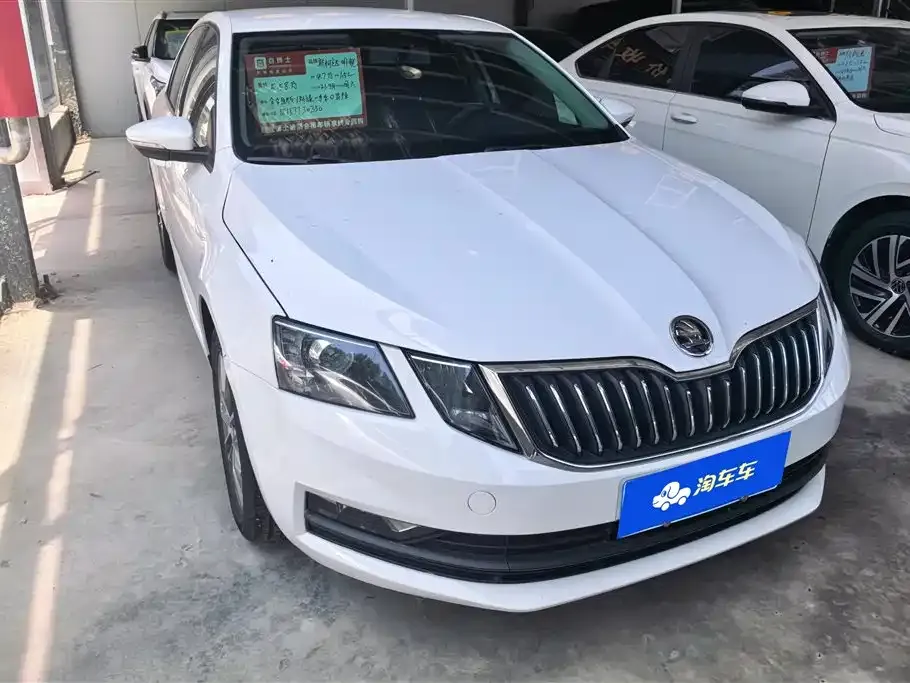 Skoda Octavia — фото 6