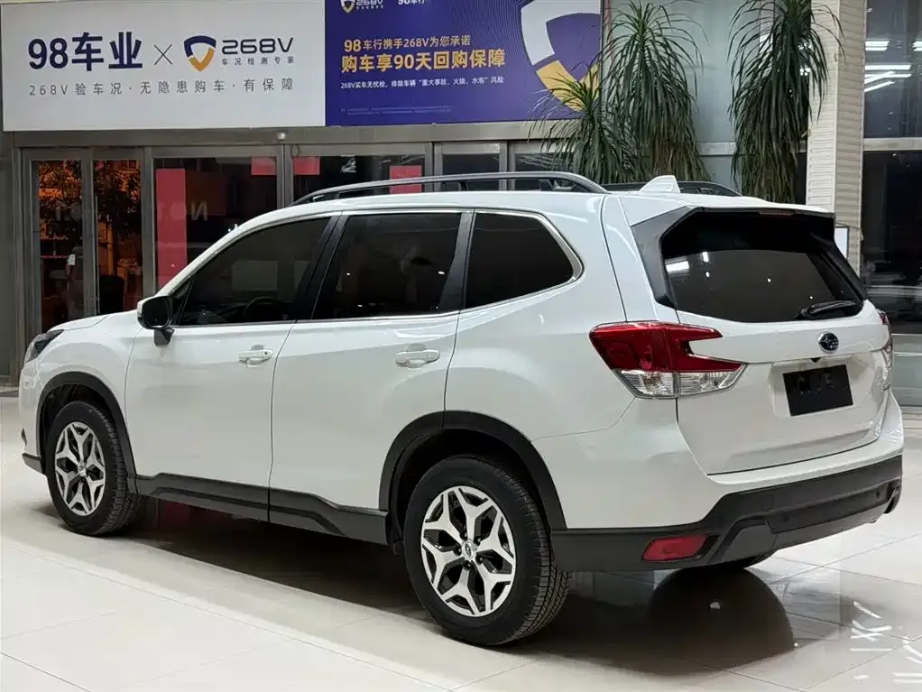 Subaru Forester — фото 2
