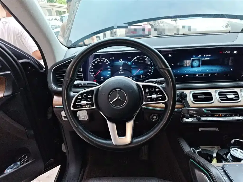 Mercedes-Benz GLE New Energy — фото 7