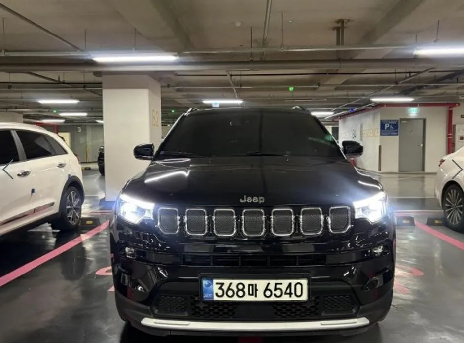 Jeep Compass — фото 1