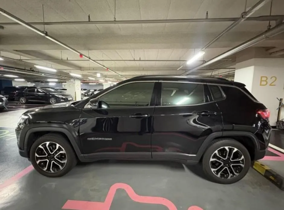 Jeep Compass — фото 4