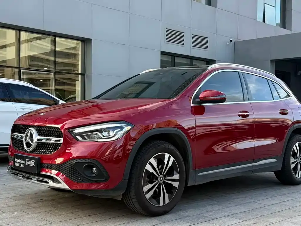 Mercedes-Benz GLA — фото 1
