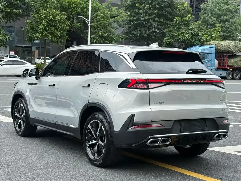 BAIC X7 — фото 5