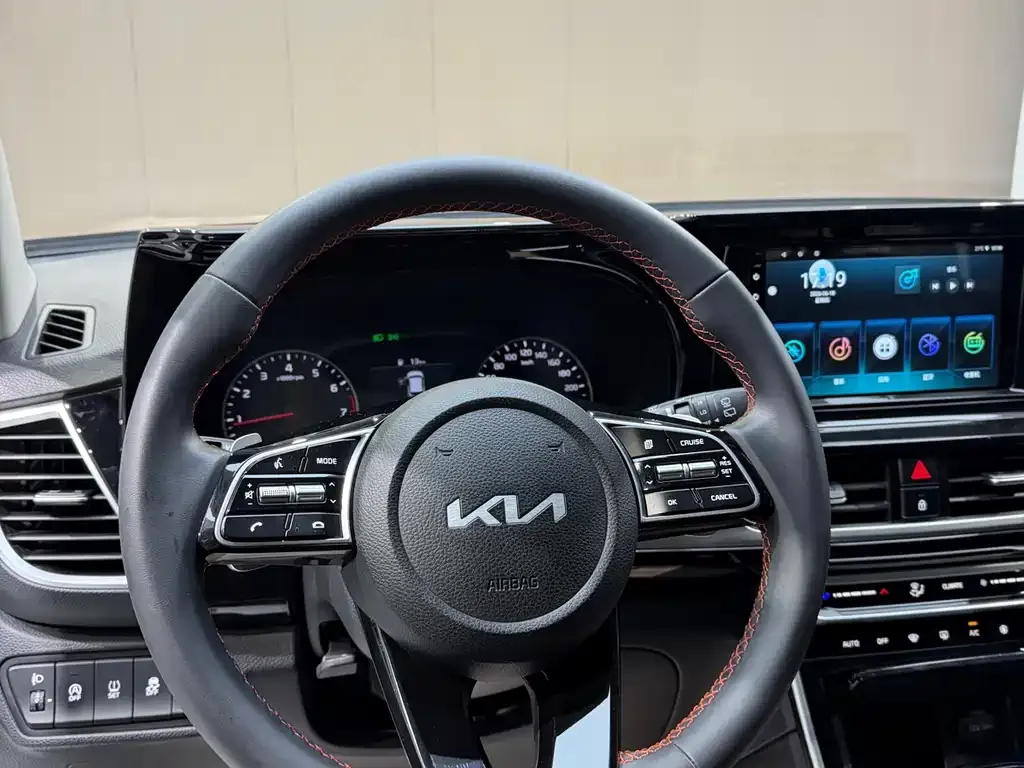 Kia KX3 — фото 4