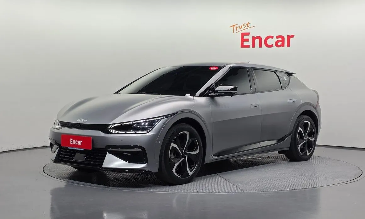 Kia EV6 — фото 1